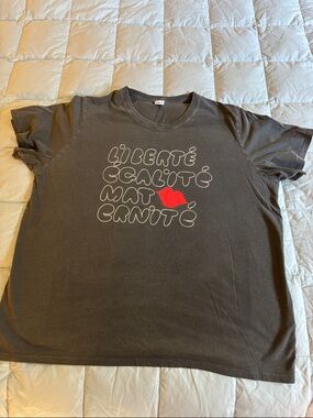 Clare V. Liberté Égalité Maternité gray cotton t-shirt L